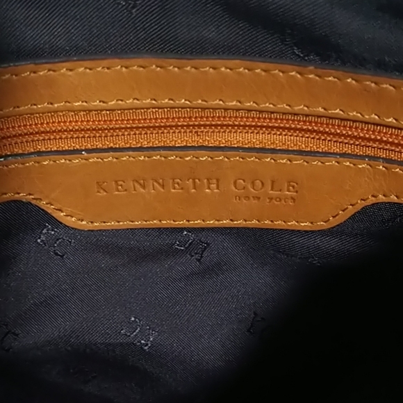 Y2K KENNETH COLE New York Terracotta Leather Hobo Crossbody Shoulder Bag Purse - Picture 7 of 9